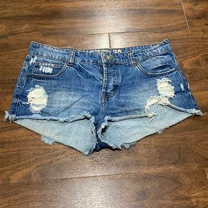 DunkelVolk Distressed Denim Shorts Low Rise Skinny Size 32